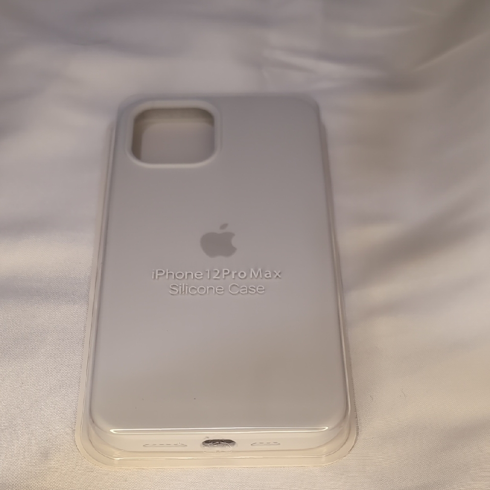 Apple iPhone 12 Pro Max Silicone Cover - Light Gray